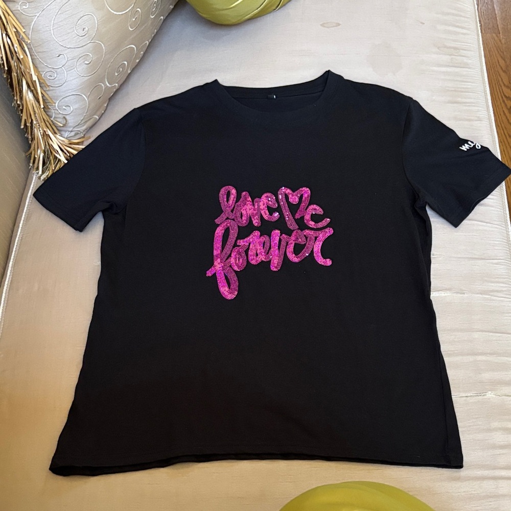 100% Cotton black sequined Love Me Forever crewneck short sleeves t-shirt sz.